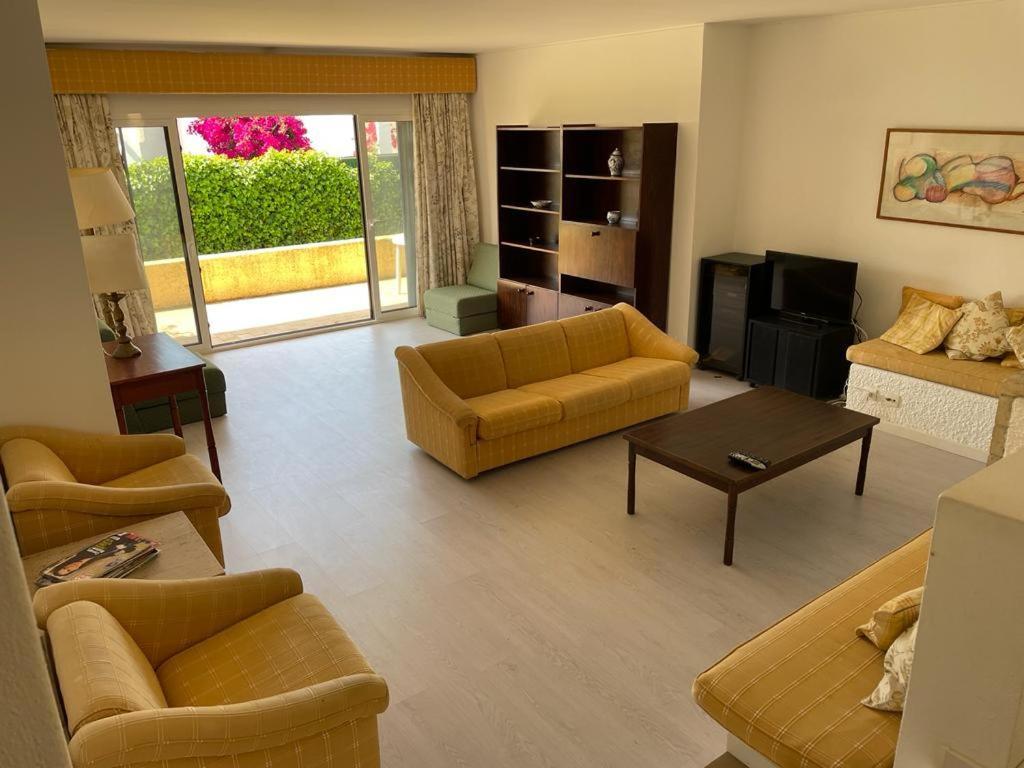 A Apartment Quarteira